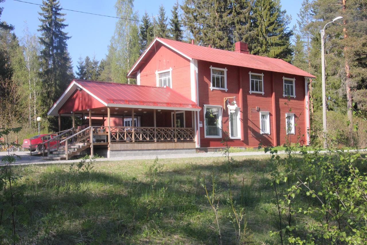 Majatalo Veikeae Vuohi Hotel Lieksa Exterior photo